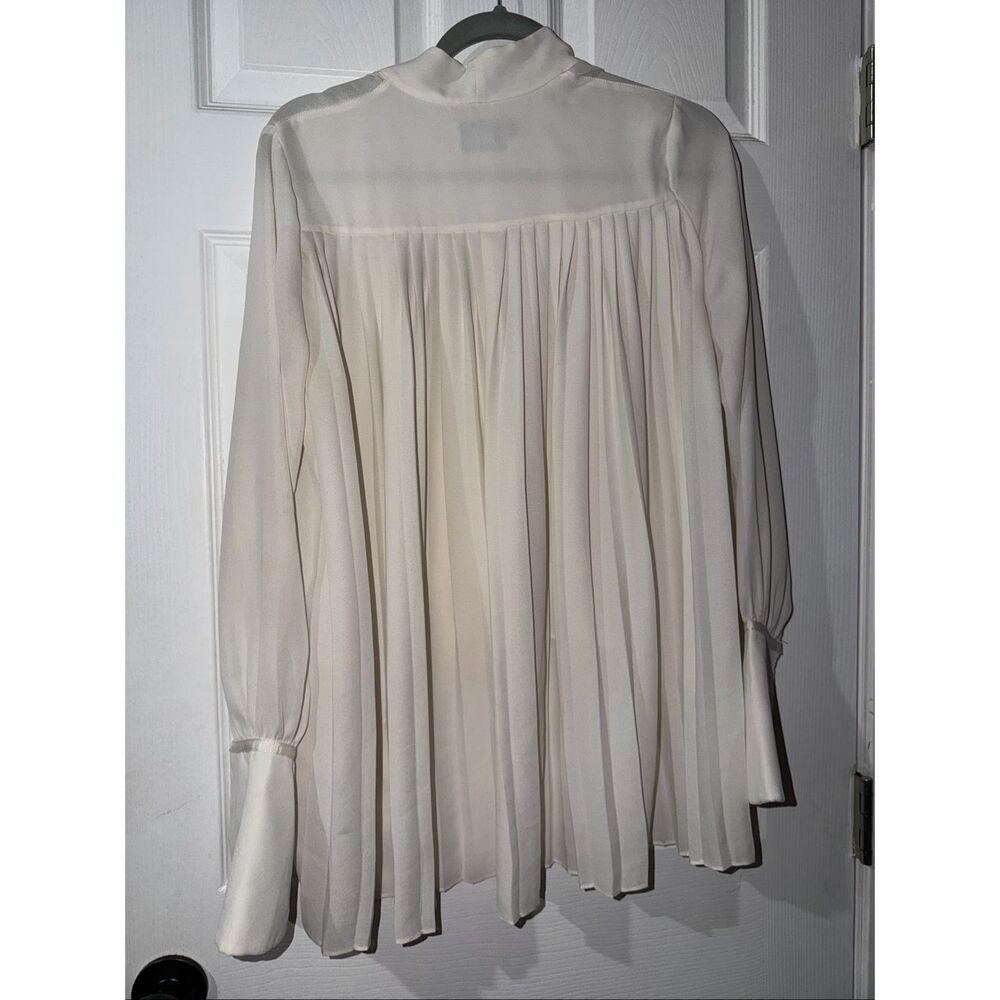 Misha nonoo - Picture 5 of 5